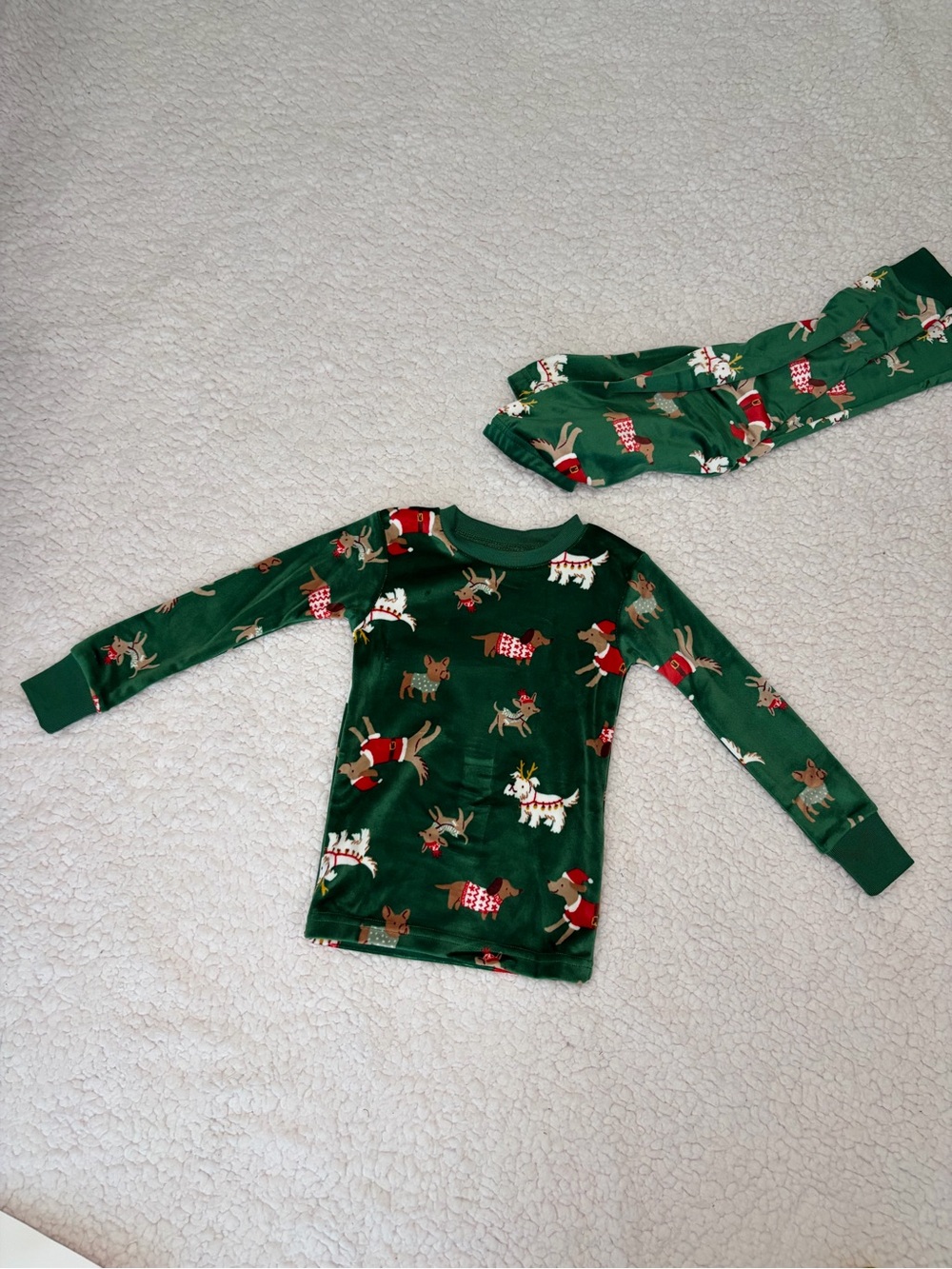 Kids Green Holiday Dog Print Christmas Designs Pajama Set